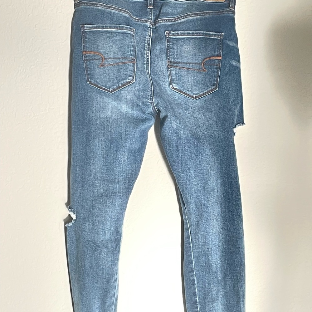 American Eagle Distressed Skinny Jeans.For women’s size R14 - Picture 2 of 9